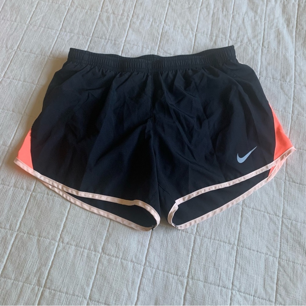 Nike Women's Dri-Fit Running Shorts Size Medium